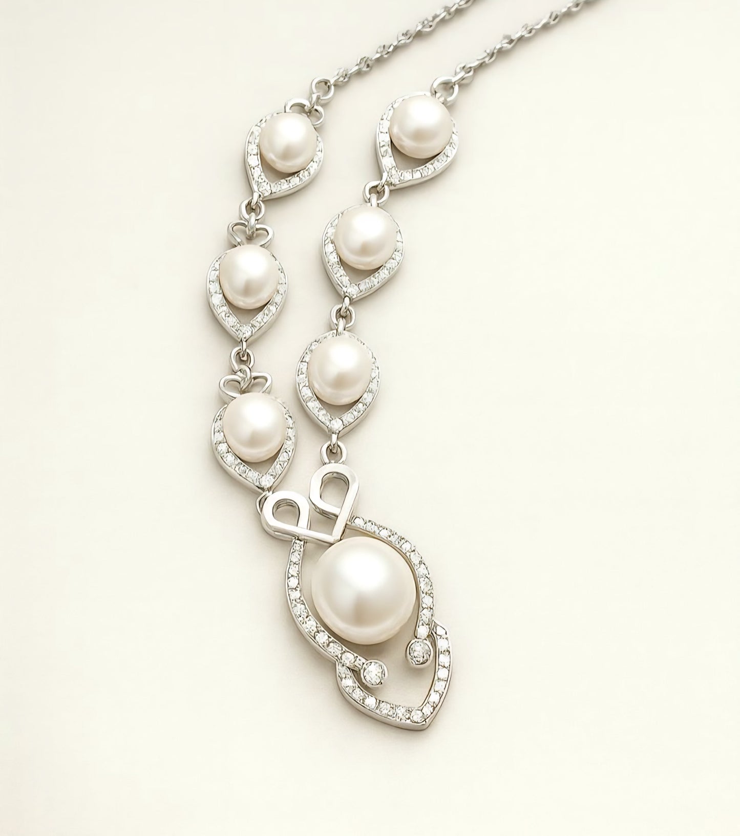 Silver cubic zirconia/pearl necklace