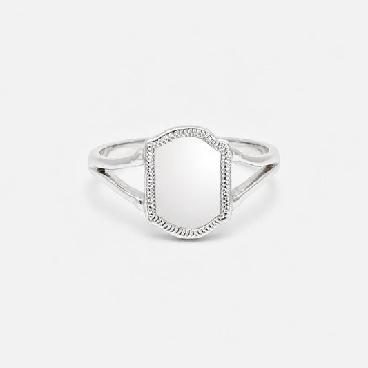 SILVER GIRLS SIGNET RING