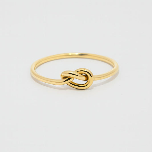 9ct yellow gold knot ring